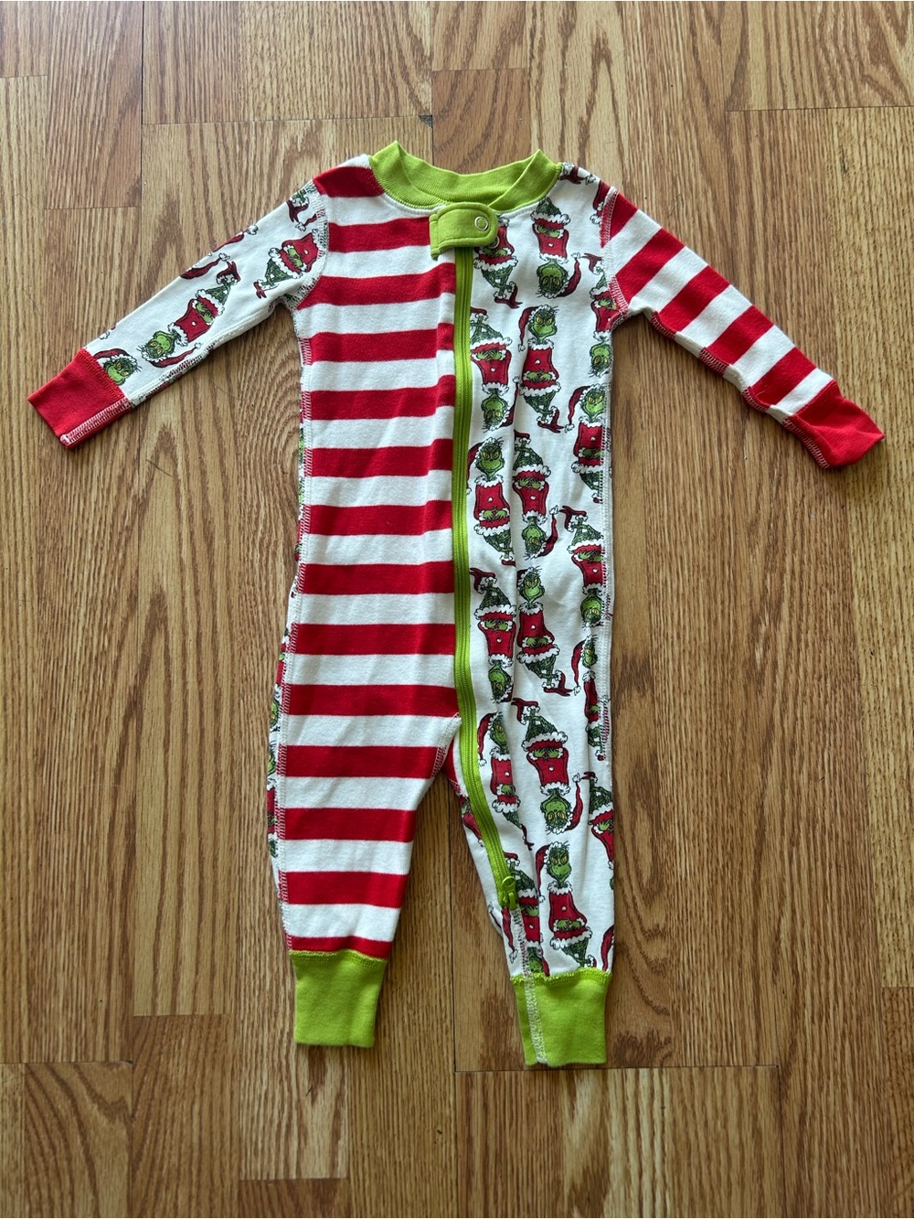 Hanna Andersson Toddler Grinch One Piece Pajamas Size 70/US6/12mos EUC
